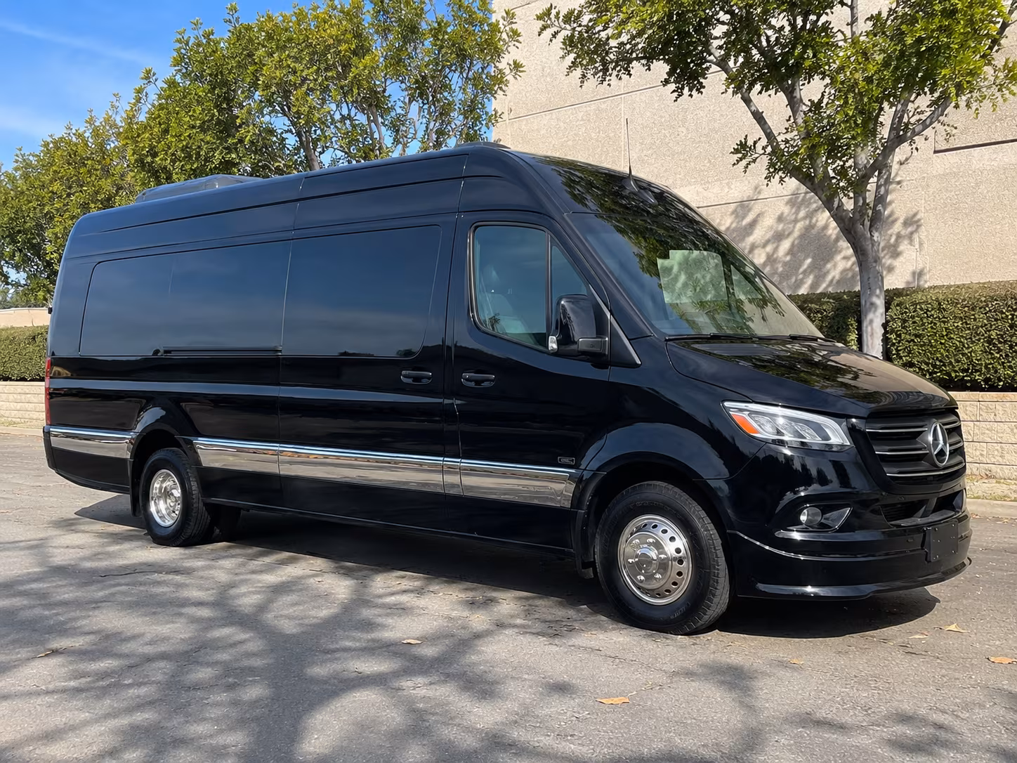 find the perfect transportation for your next corporate event 2