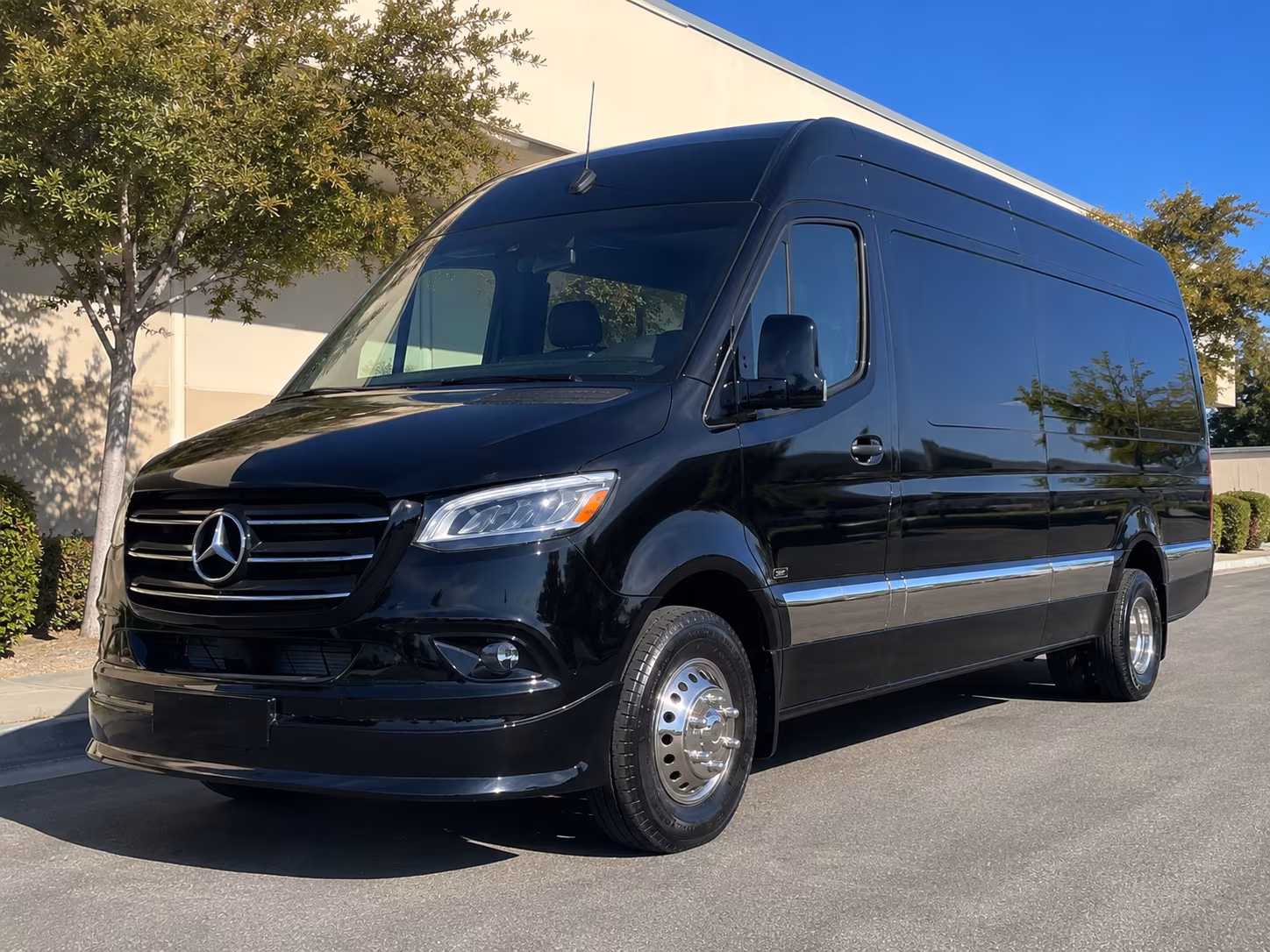scottsdale 18 passenger sprinter van